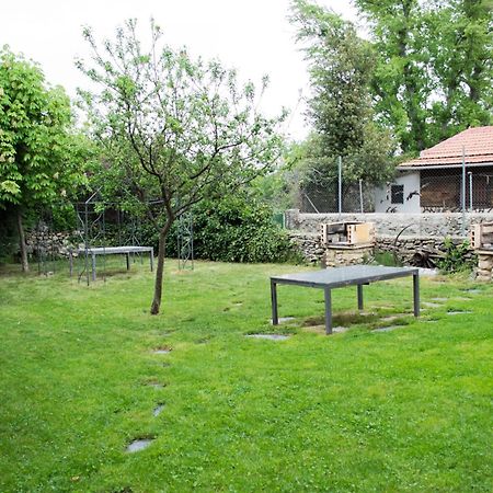 Apartamentos Rurales Alvado Tamajon Eksteriør bilde